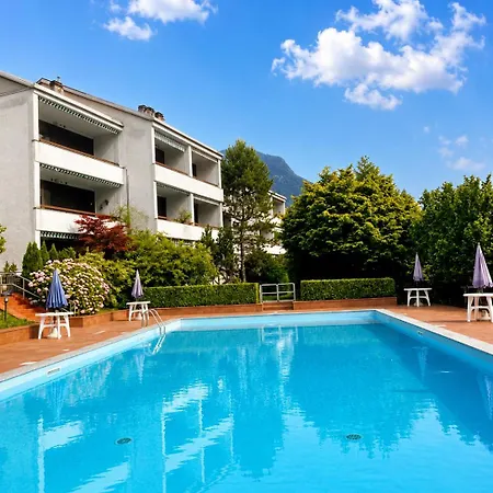 Pool E Snow Apartman *