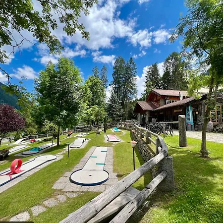 Apartment Pool E Snow Introbio